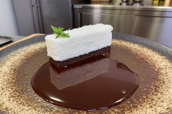 69_Nuage coco, sable de chocolat noir a la fleur de sel_LesFoodCuisine_VignetteSite